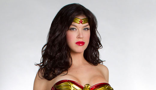 A Bigger Look At That New Photo Of Adrianne Palicki As Wonder Woman…